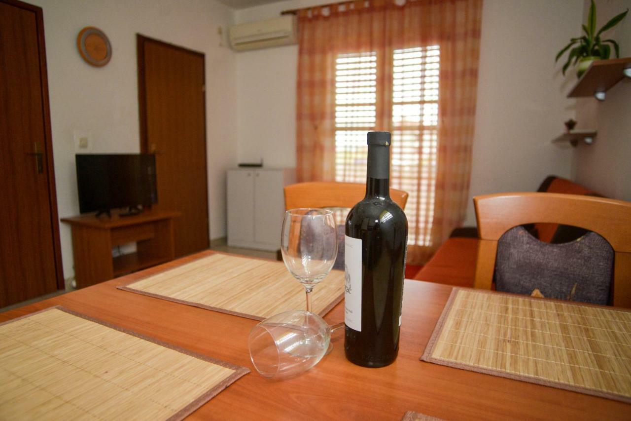 Latmo Apartment Zadar Buitenkant foto